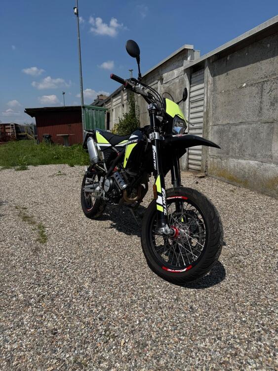 Fantic Motor Motard 125 Performance 4t (2020) (4)