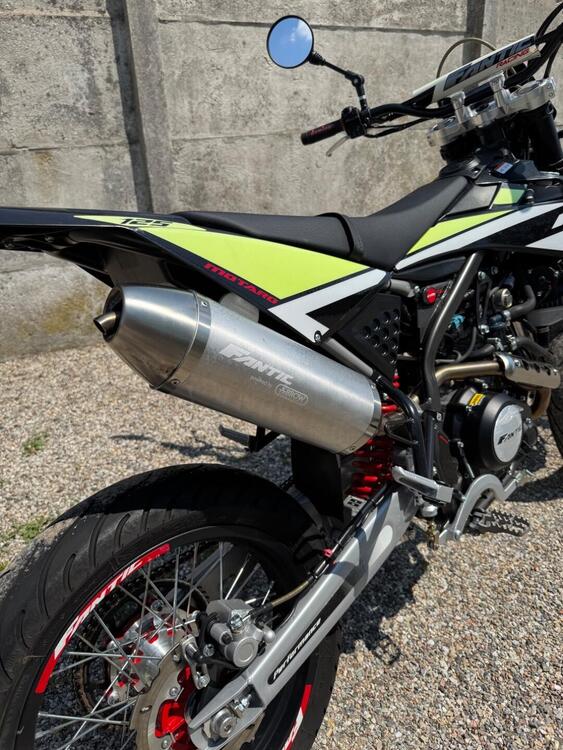 Fantic Motor Motard 125 Performance 4t (2020) (5)