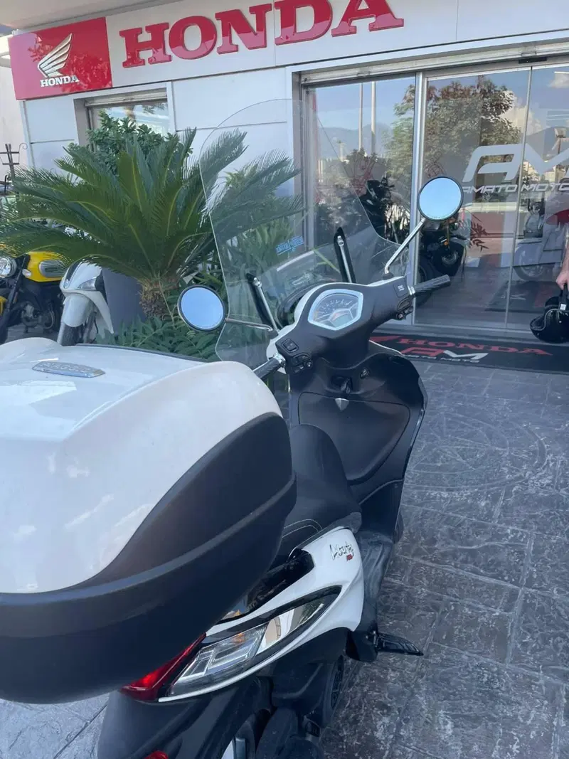 Piaggio Liberty 150 S (2025 - 26) (5)