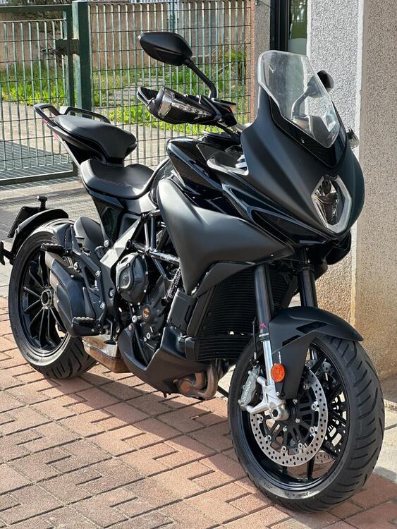 MV Agusta Turismo Veloce 800 Rosso (2021 - 23)