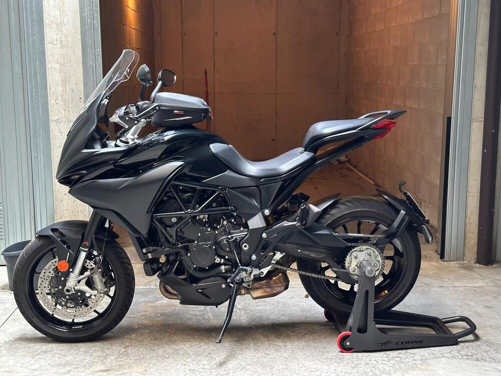 MV Agusta Turismo Veloce 800 Rosso (2021 - 23) (4)