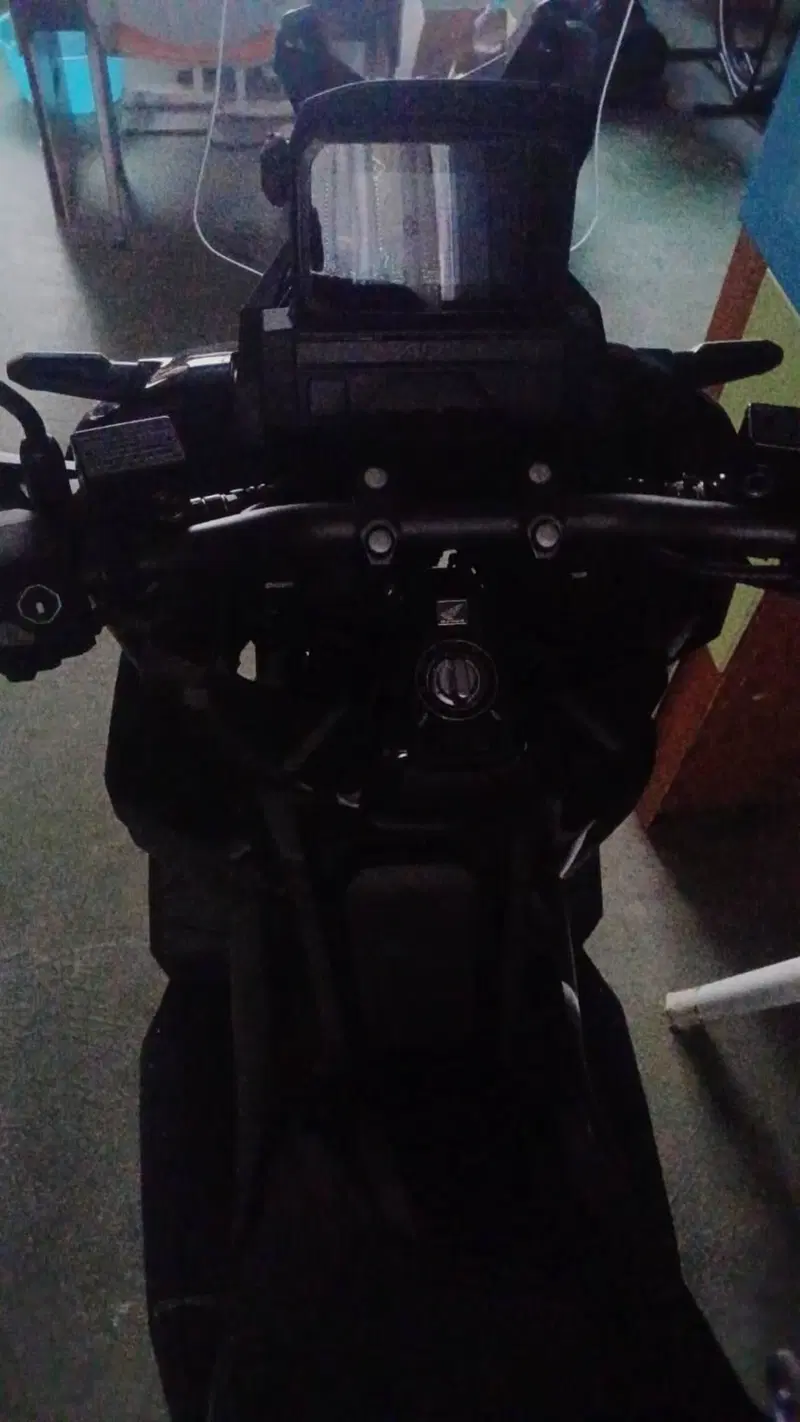 Honda ADV 350 (2025 - 26) (4)