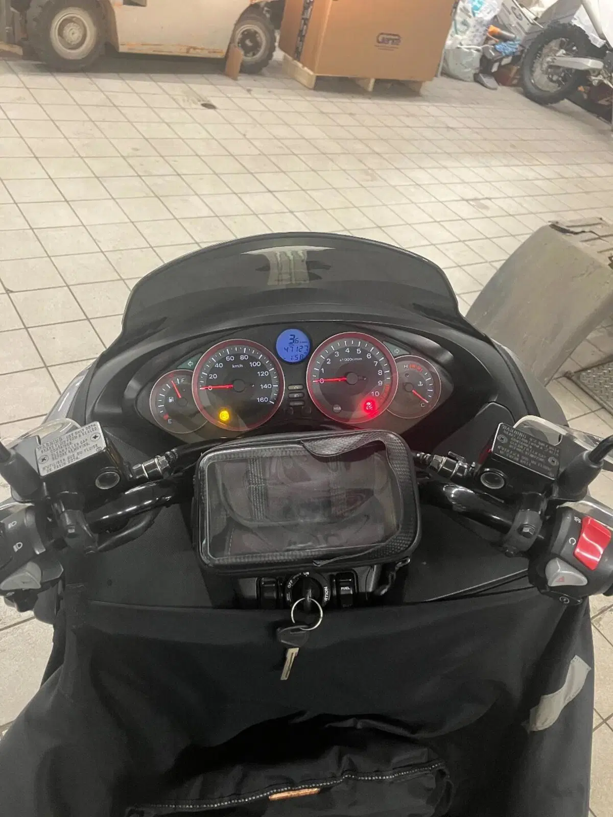 Honda Forza 300 ABS (2013 - 17) (2)