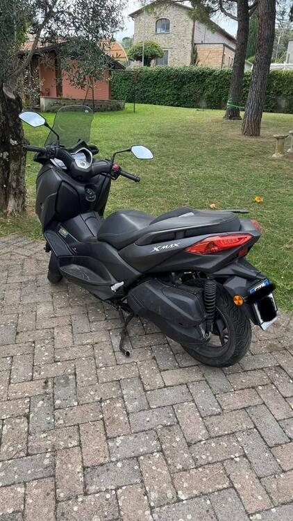 Yamaha X-Max 300 (2021 - 24) (4)
