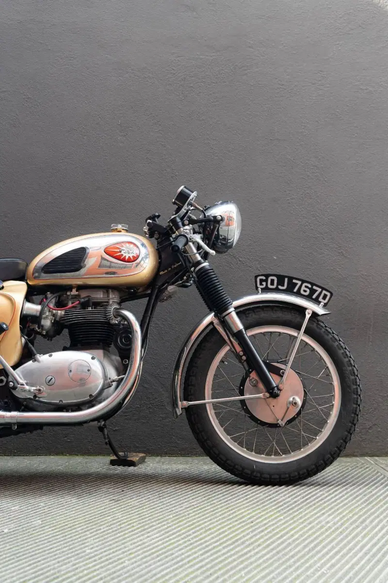 Bsa Lightning A65 "Allestimento Clubman" (8)