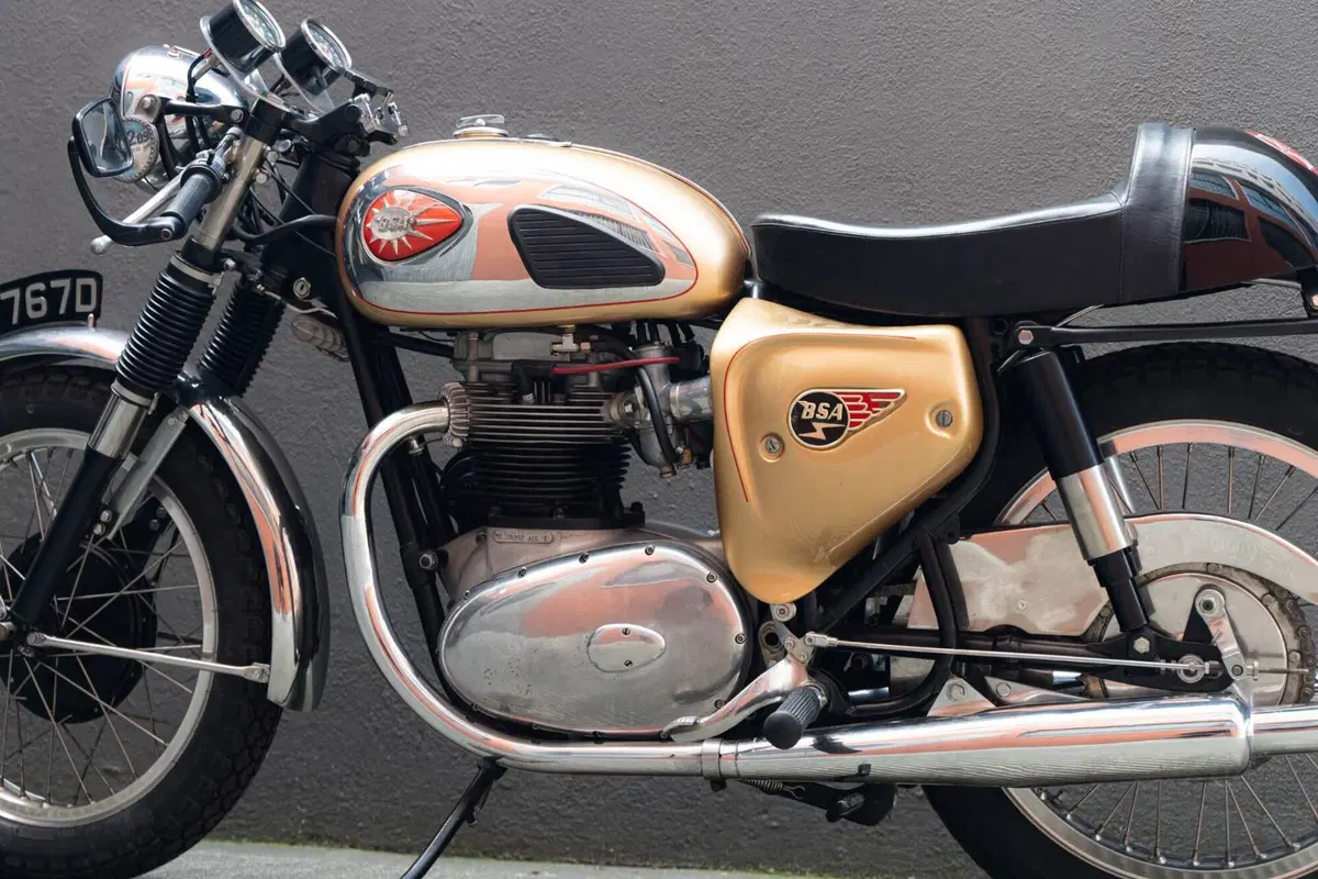 Bsa Lightning A65 "Allestimento Clubman" (18)