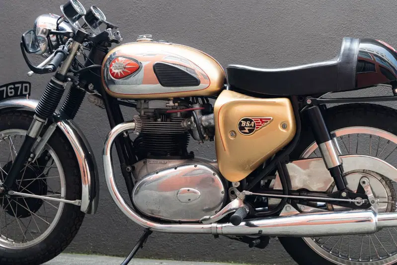Bsa Lightning A65 "Allestimento Clubman" (18)