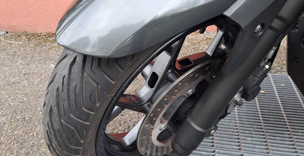 Yamaha X-Max 125 ABS (2014 - 16) (5)