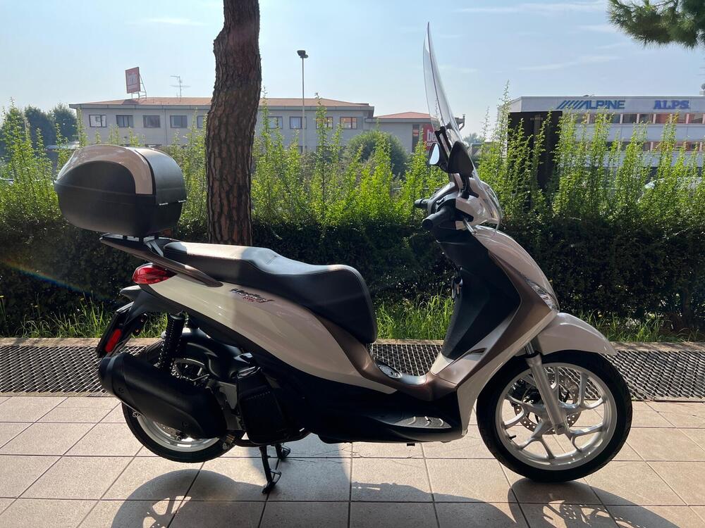 Piaggio Medley 125 (2020) (2)