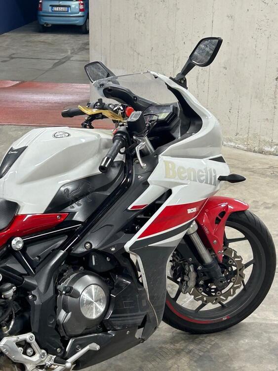 Benelli BN 302 R (2017 - 20) (2)