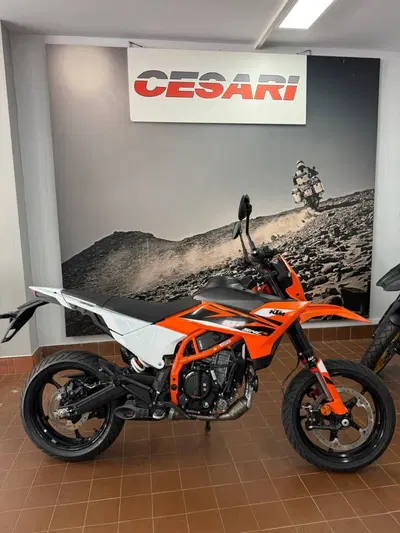 KTM 125 SMC R (2025 - 26) nuova
