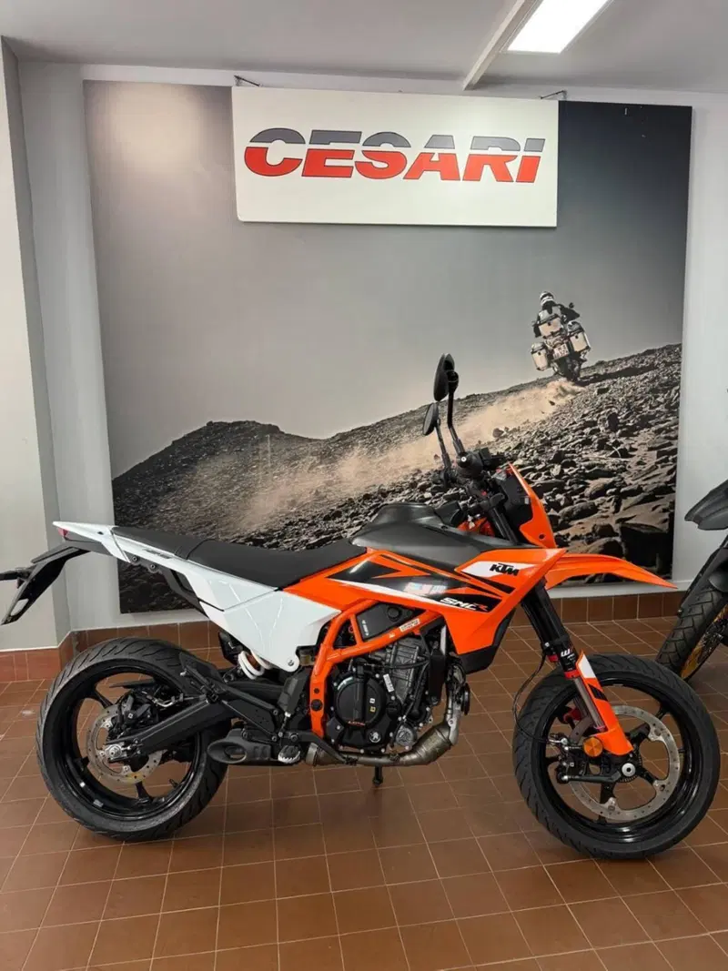 KTM 125 SMC R (2025 - 26)