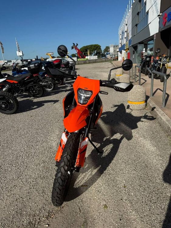 KTM 125 Enduro R (2025 - 26) (2)