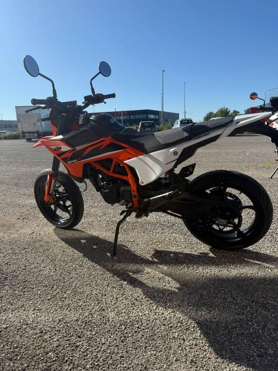 KTM 125 SMC R (2025) (4)