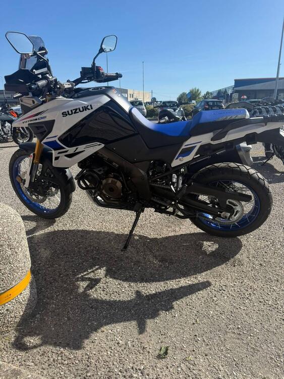 Suzuki V-Strom 1050DE (2025) (3)