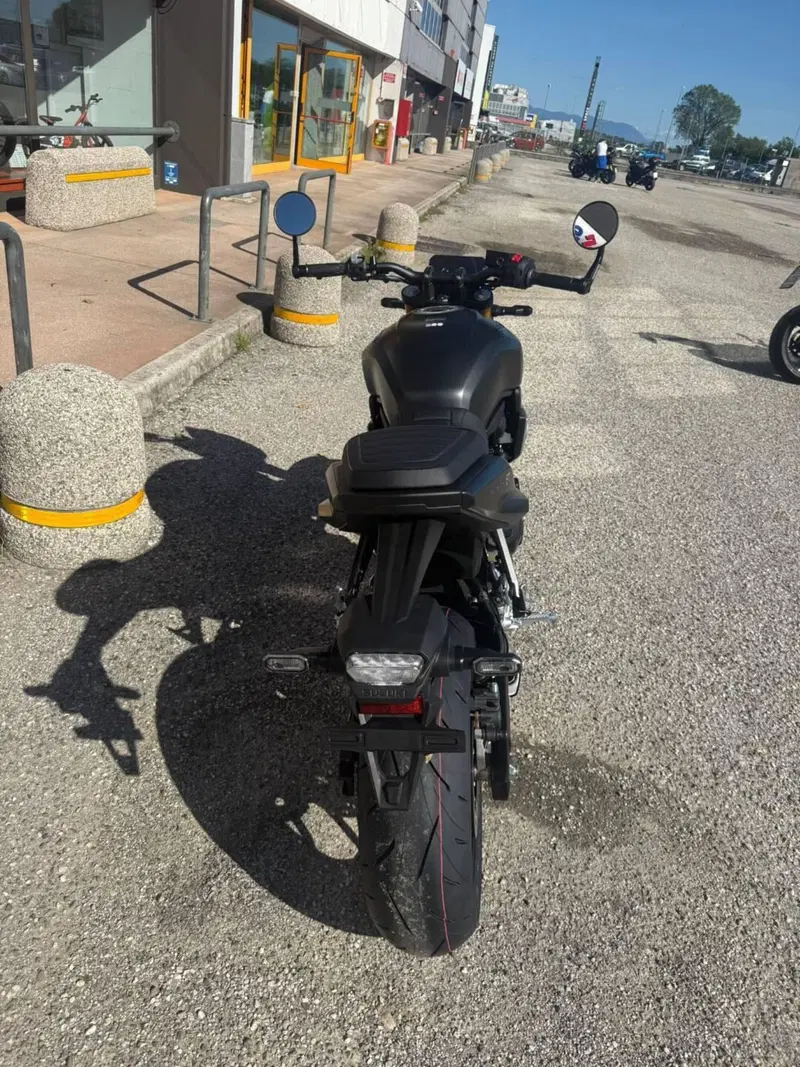 Suzuki GSX-8T (2025 - 26) (4)