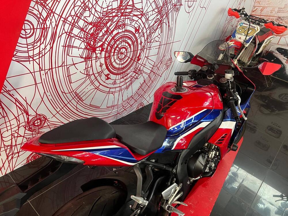 Honda CBR 1000 RR-R Fireblade (2020 - 21) (4)
