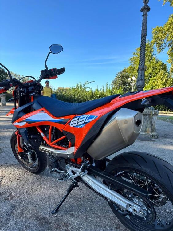 KTM 690 SMC R (2023 - 25) (2)