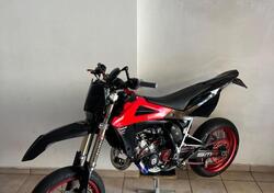 Husqvarna SM 125 (2007) usata