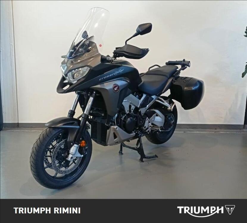 Honda Crossrunner ABS (2015 - 16) (2)