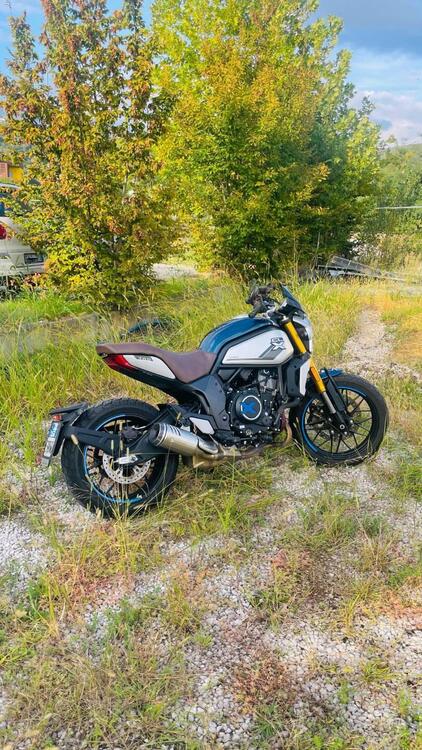 CFMOTO 700CL-X Heritage (2021 - 25)