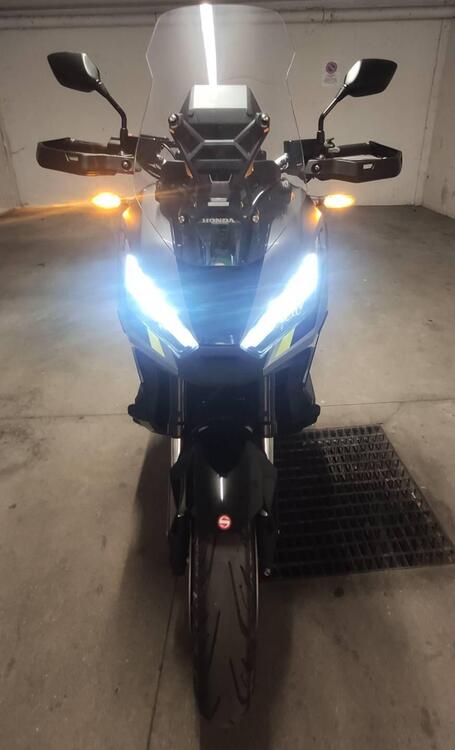 Honda X-ADV 750 DCT (2021 - 24) (2)