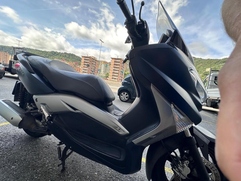 Yamaha X-Max 250 (2010 - 13) (2)