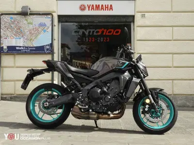 Yamaha MT-09 Y-AMT (2024 - 26) usata