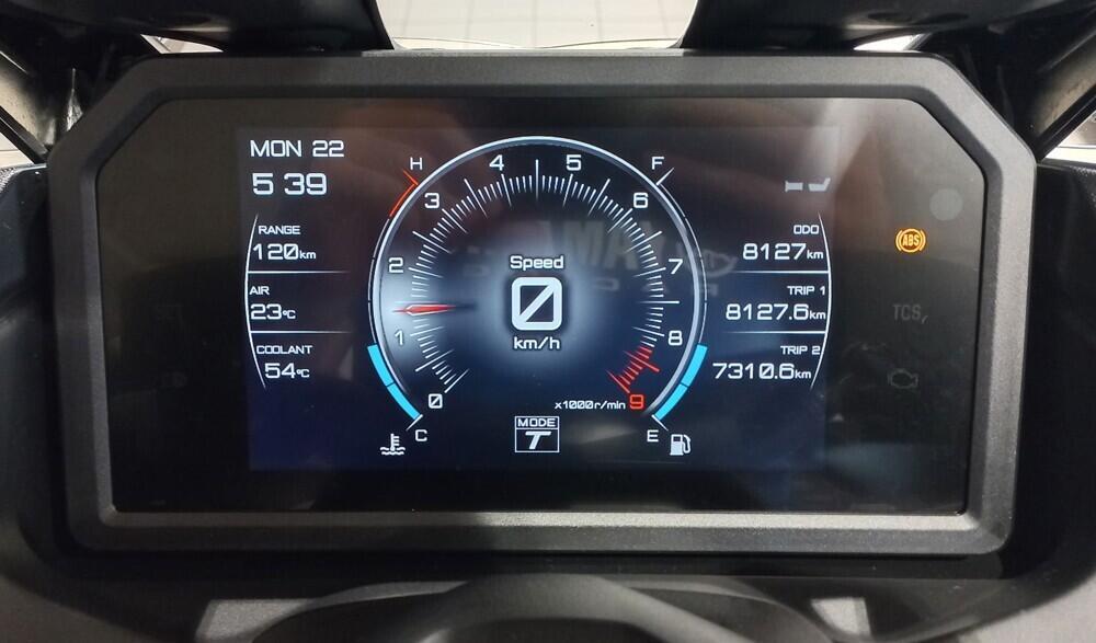 Yamaha T-Max 560 Tech Max (2022 - 24) (4)
