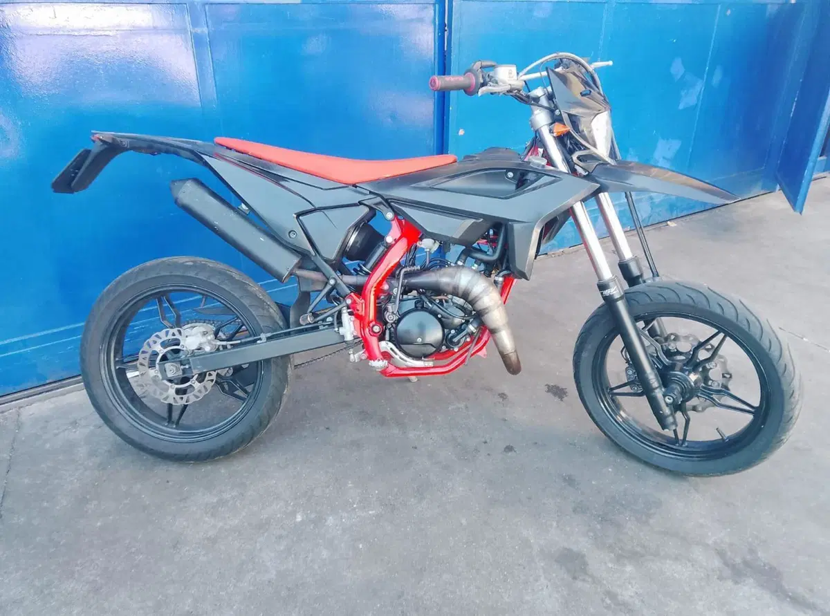 Betamotor RR 50 Motard Sport (2021 - 26) (2)