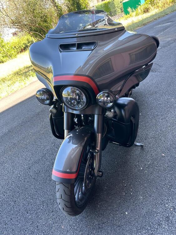 Harley-Davidson 117 Street Glide (2018 - 20) - FLHXSE (4)