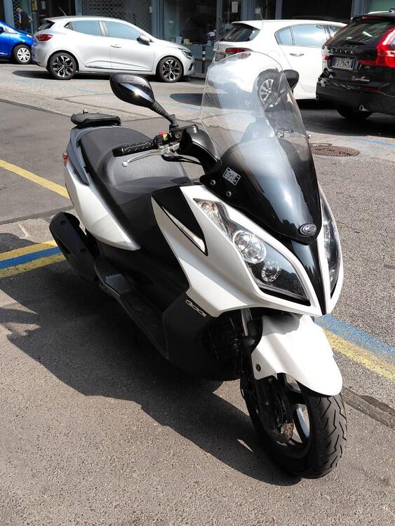 Kymco Downtown 300i (2009 - 17) (4)
