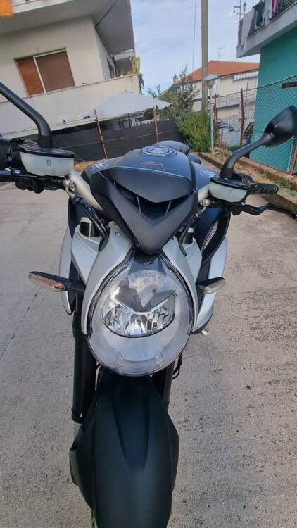 MV Agusta Brutale 800 EAS ABS (2016 - 19) (3)