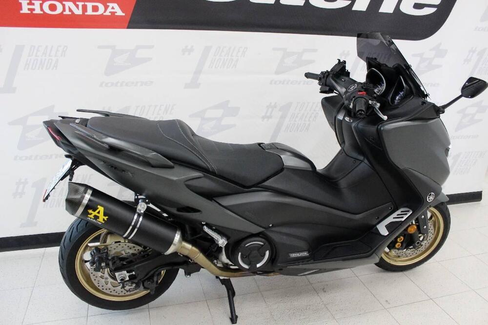 Yamaha T-Max 560 Tech Max (2020) (2)