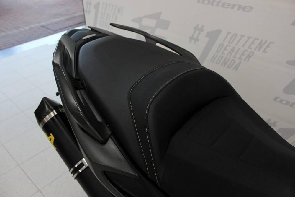 Yamaha T-Max 560 Tech Max (2020) (5)