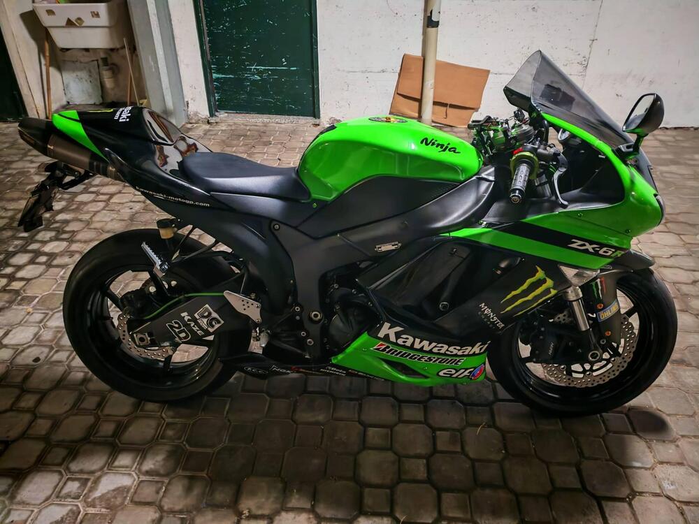 Kawasaki Ninja 600 ZX-6R (2007 - 08) (5)