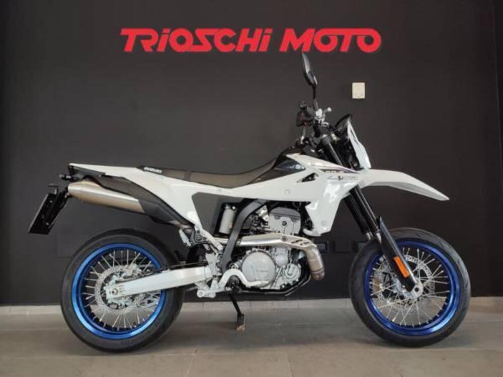 Suzuki DR-Z4SM (2025)