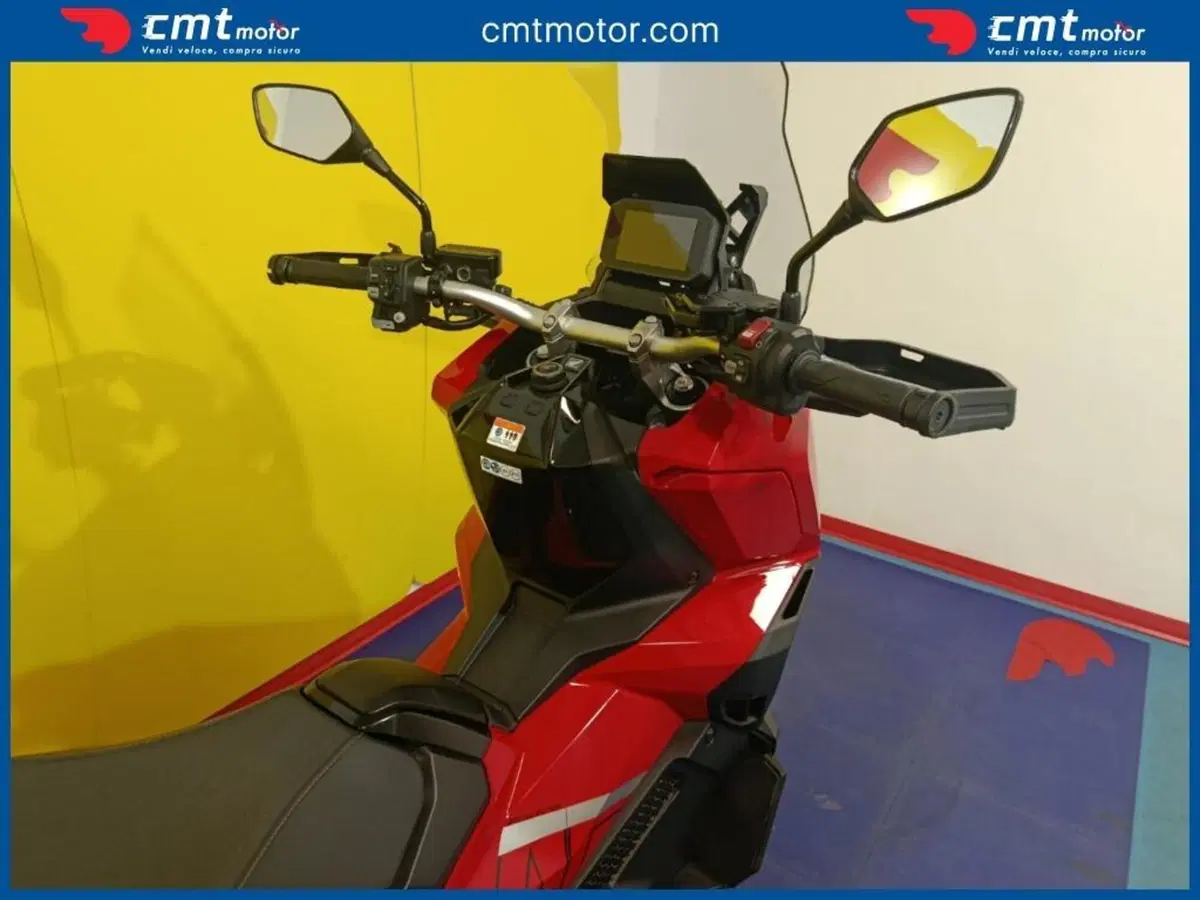 Honda X-ADV 750 DCT (2021 - 24) (11)
