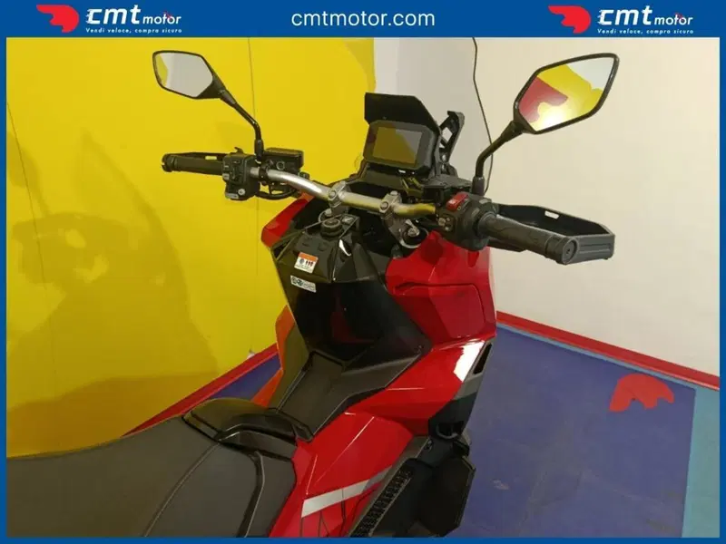Honda X-ADV 750 DCT (2021 - 24) (11)