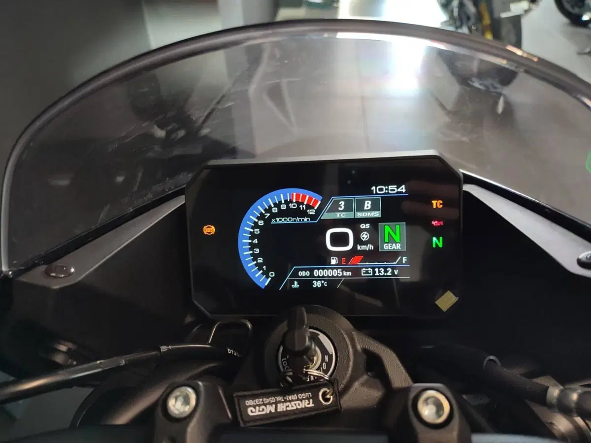 Suzuki GSX-8TT (2025 - 26) (7)