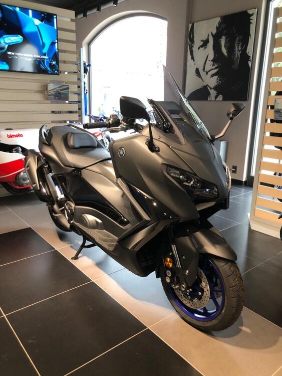 Yamaha T-Max 560 (2025)