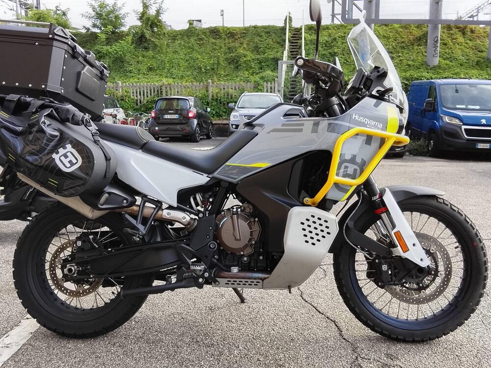 Husqvarna Norden 901 (2022 - 25) (2)