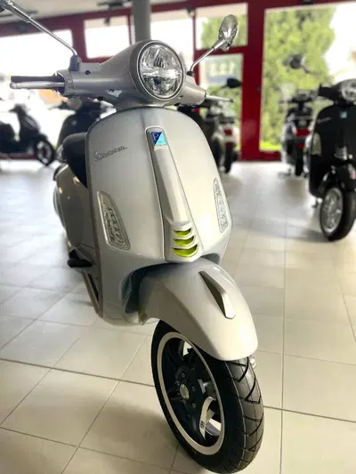 Vespa Primavera 125 Tech (2024 - 25) nuova