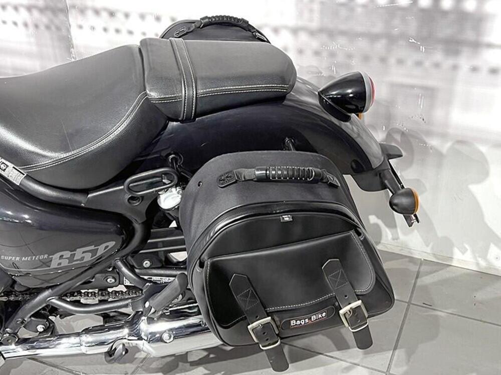 Royal Enfield Super Meteor 650 (2023 - 25) (4)