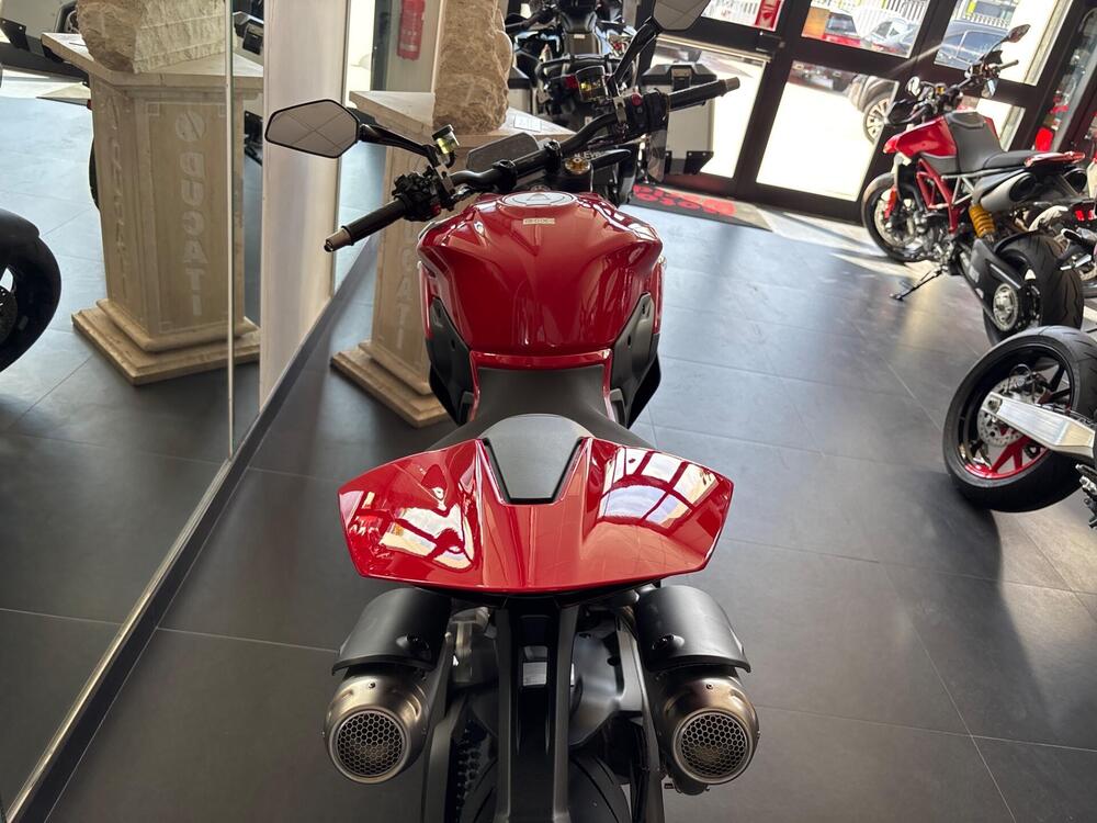 Ducati Streetfighter V2 S (2025) (5)
