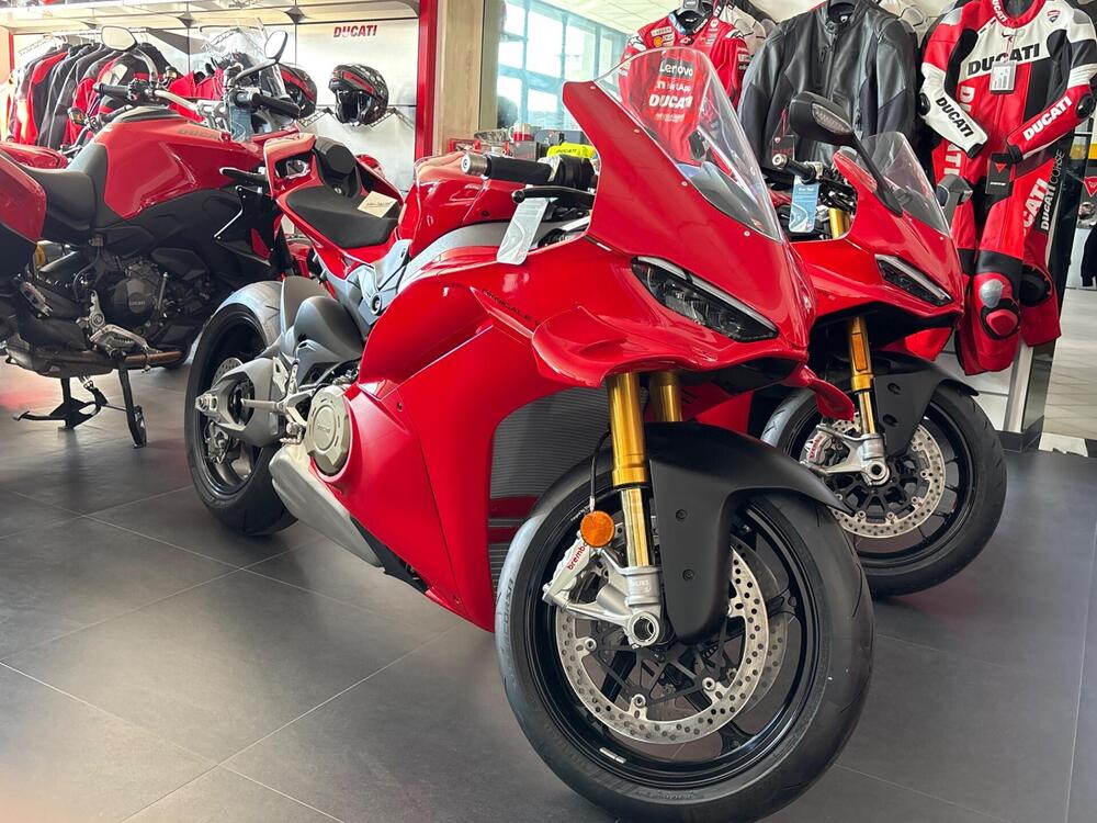 Ducati Panigale V4 S (2025) (2)