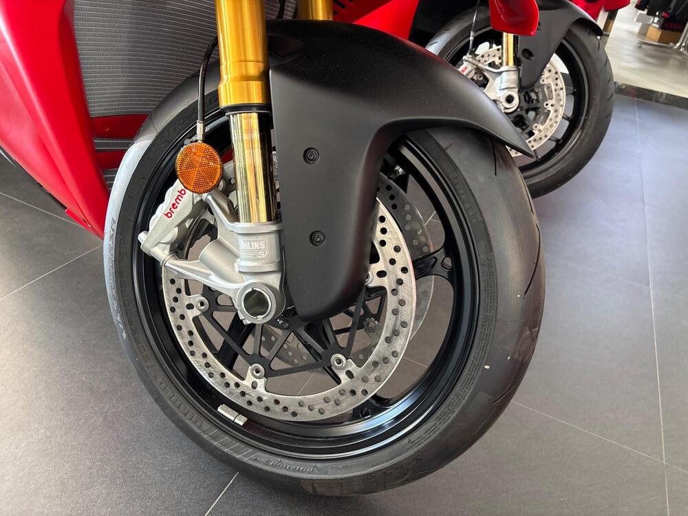 Ducati Panigale V4 S (2025) (3)
