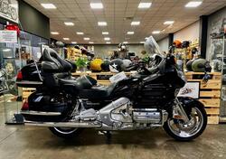 Honda GL 1800 Gold Wing (2000 - 05) usata