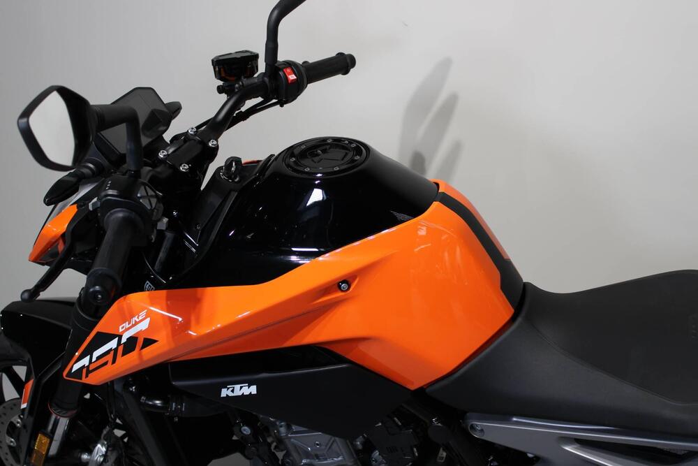 KTM 790 Duke L (2023 - 24) (5)