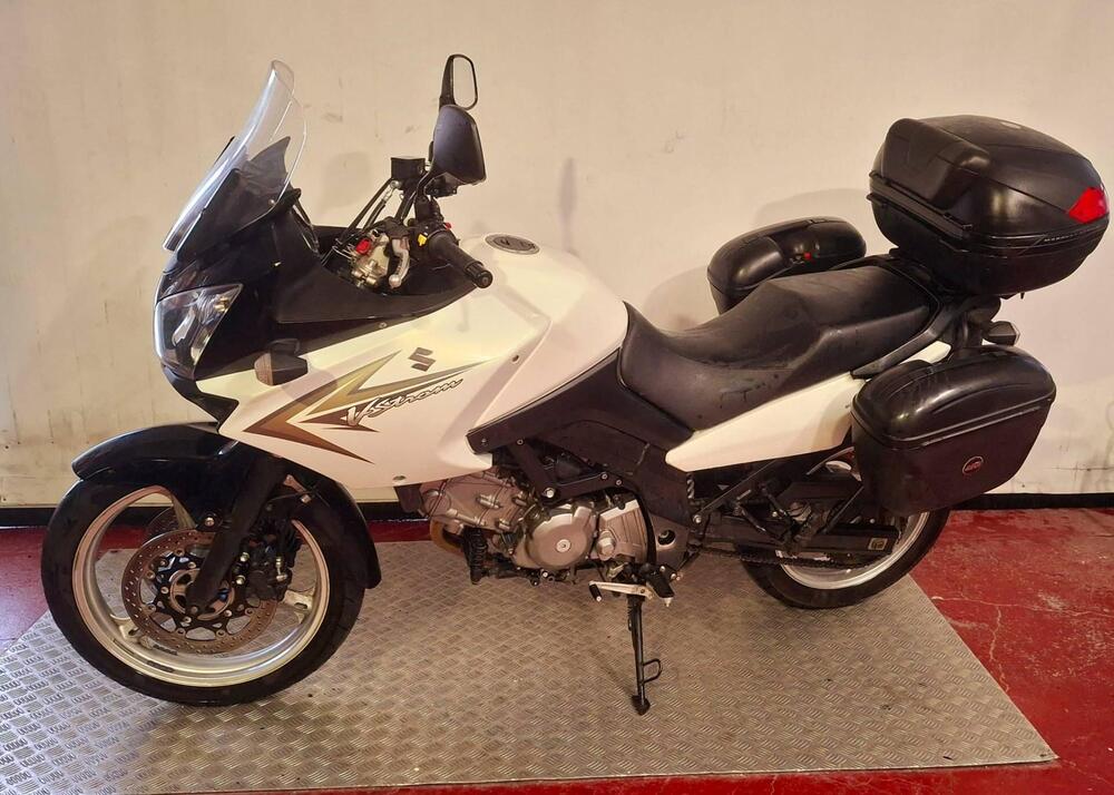 Suzuki V-Strom 650 (2008 - 11) (2)